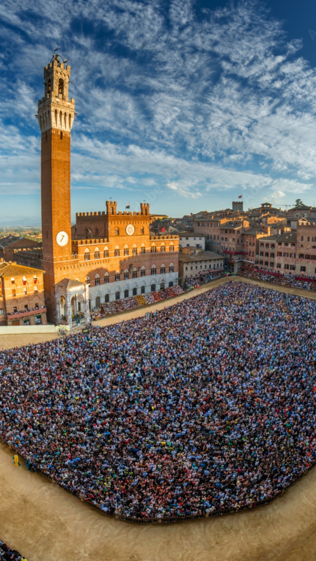Piazza del campo during the Palio of Siena