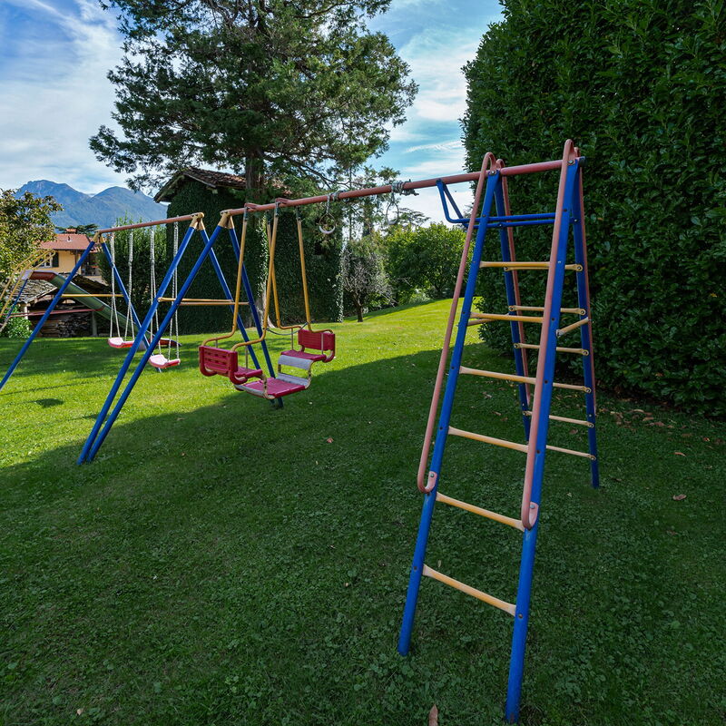 Villa Menaggio - By Belcantovillas: Splendid garden of the majestic villa for rent in Lombardy.