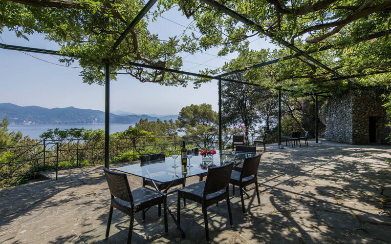 Villa Peninsula -by Belcantovillas