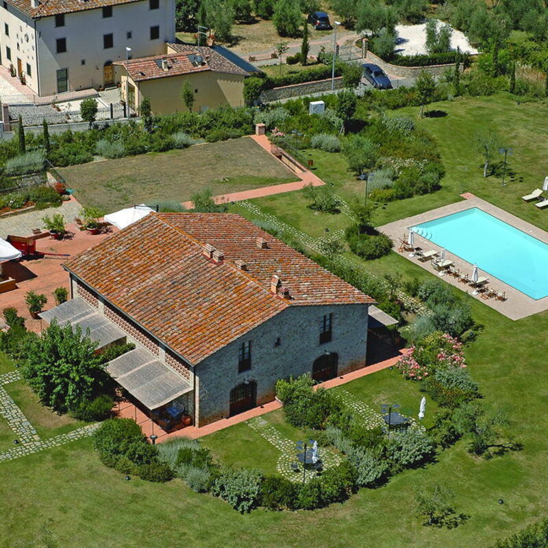 Country Resort Tavarnelle - By Belcantovillas: Majestic country resort for rent in the heart of Tuscany.