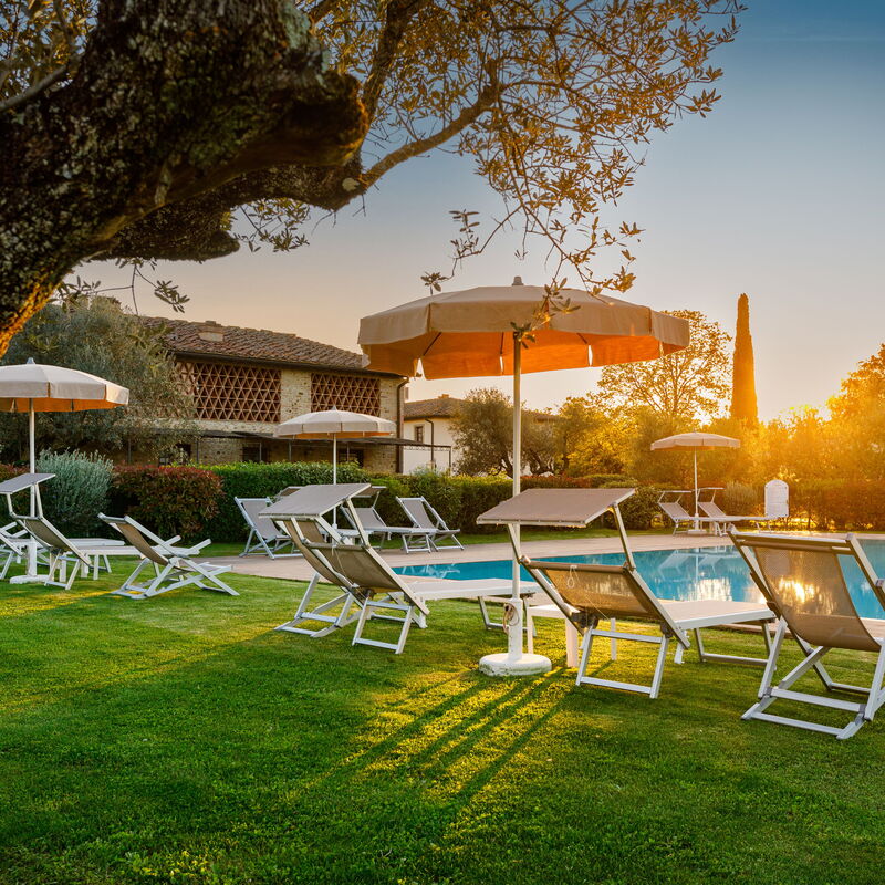 Country Resort Tavarnelle - By Belcantovillas: Romantic holiday estate in the heart of Tuscany.
