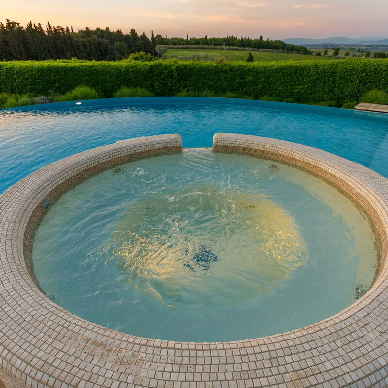 Villa Bonazza - By Belcantovillas: Wonderful swimming pool of the splendid holiday villa between Siena and Florence.