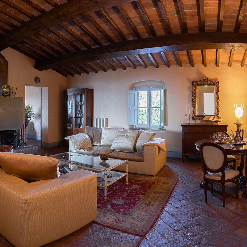 Villa Sunbathing - By Belcantovillas: Comfortable living room in the super villa for rent in Tuscany