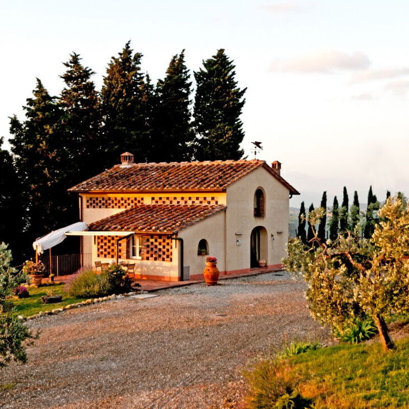 Villa Sunflower - By Belcantovillas: Villa for rent in the Tuscan hills - Sunbathing.