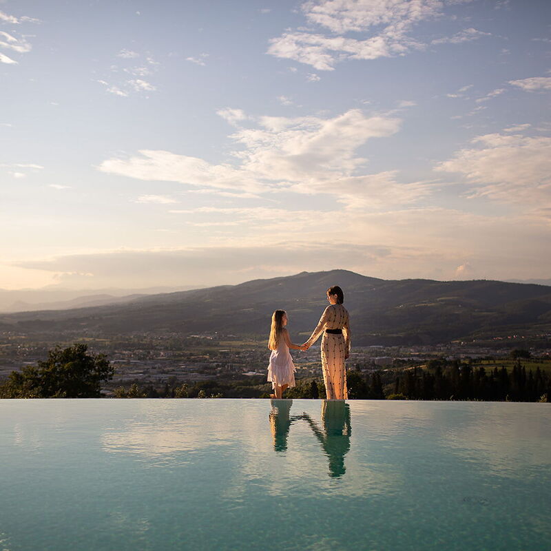 Villa Sunflower - By Belcantovillas: Charming view  pool of a villa rental in Tuscany - Sunbathing