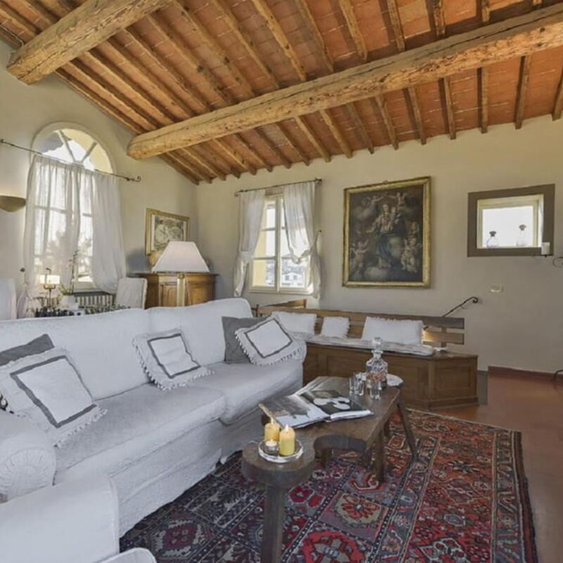 Charming Altana Tower View - Belcantovillas: Splendid living room of the panoramic apartment in Florence.