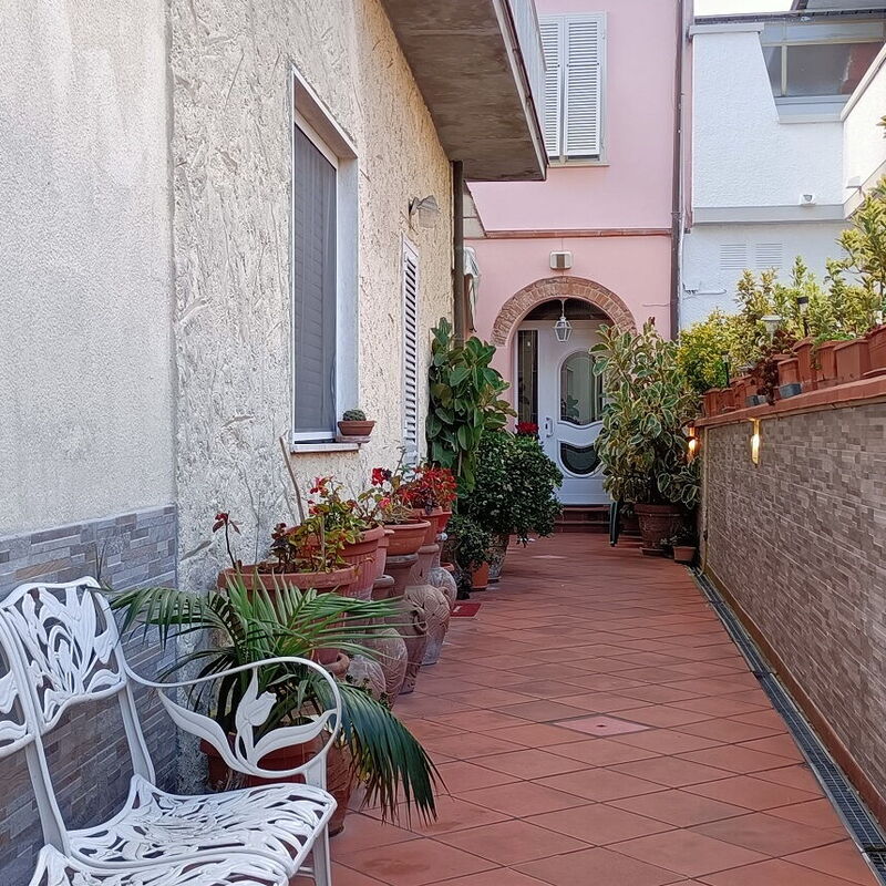 Lovely House - by Belcantovillas: Balcony / Terrace / Patio, Common Room, Outdoor