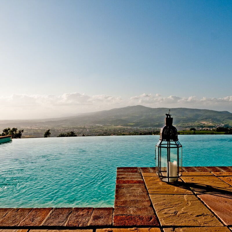 Villa Sun & Sun 2 Pools - By Belcantovillas: Wonderful pool with a view of the villa for rent in Tuscany