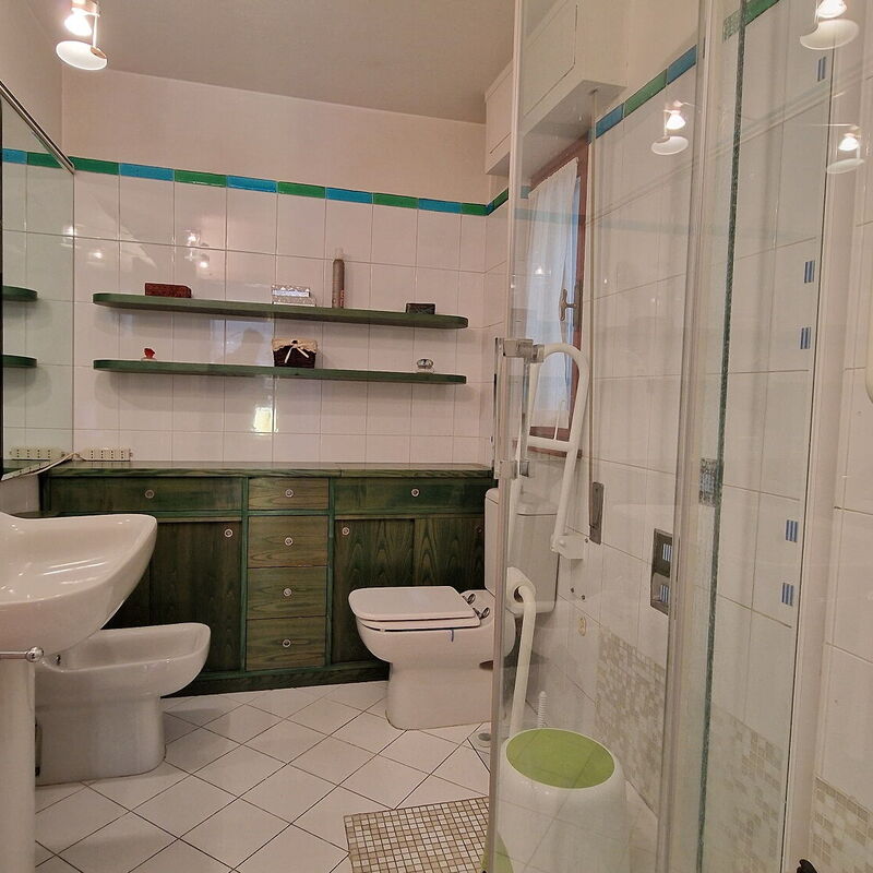 Foscolo Steps To The Sea: The bathroom is meticulously cleaned and sanitized every new reservation.