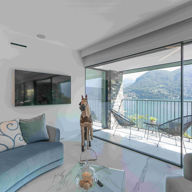 Villa Joy On The Lake - By Belcantovillas