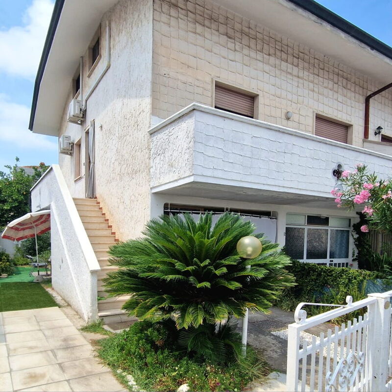 Garden House Private Parking