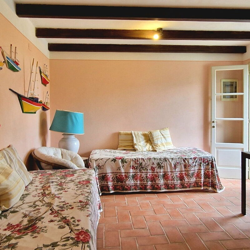 Luxury Pool Villa Oliveto 12 - Belcantovillas: Living Room, Pool, Room Detail