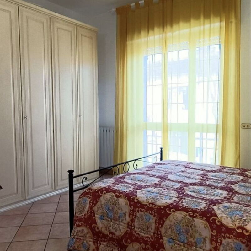 House With Bikes Included