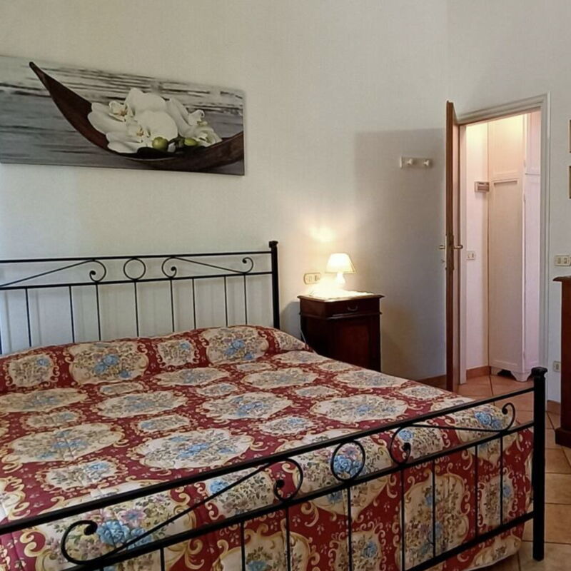 House With Bikes Included